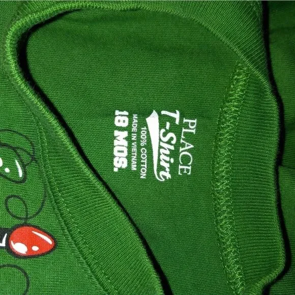 🐮 🐄 Children's Place Christmas T-Shirt - Picture 4 of 4